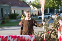 Maibaum aufstellen 2016 011