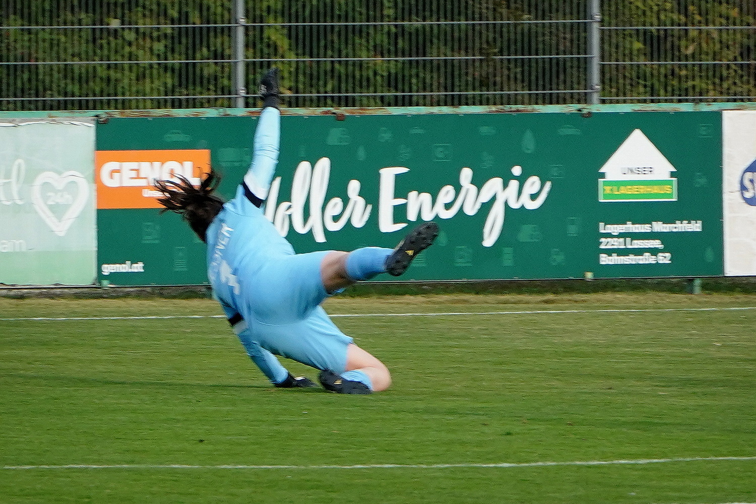 Frauenfusball-Lassee-18