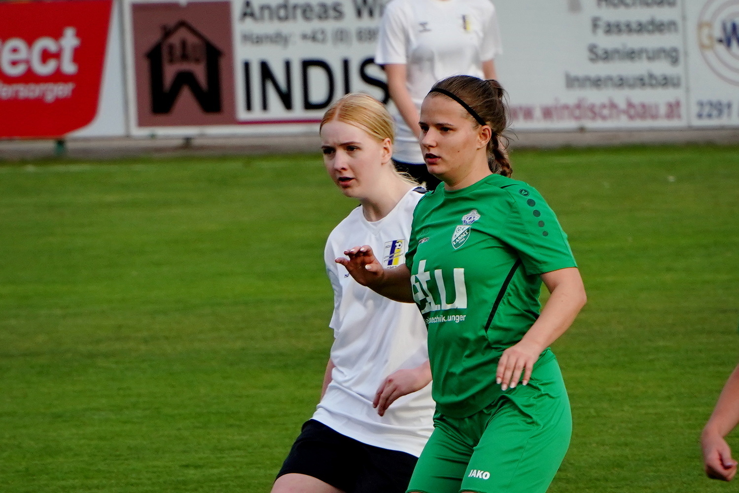 Frauenfusball-Lassee-21