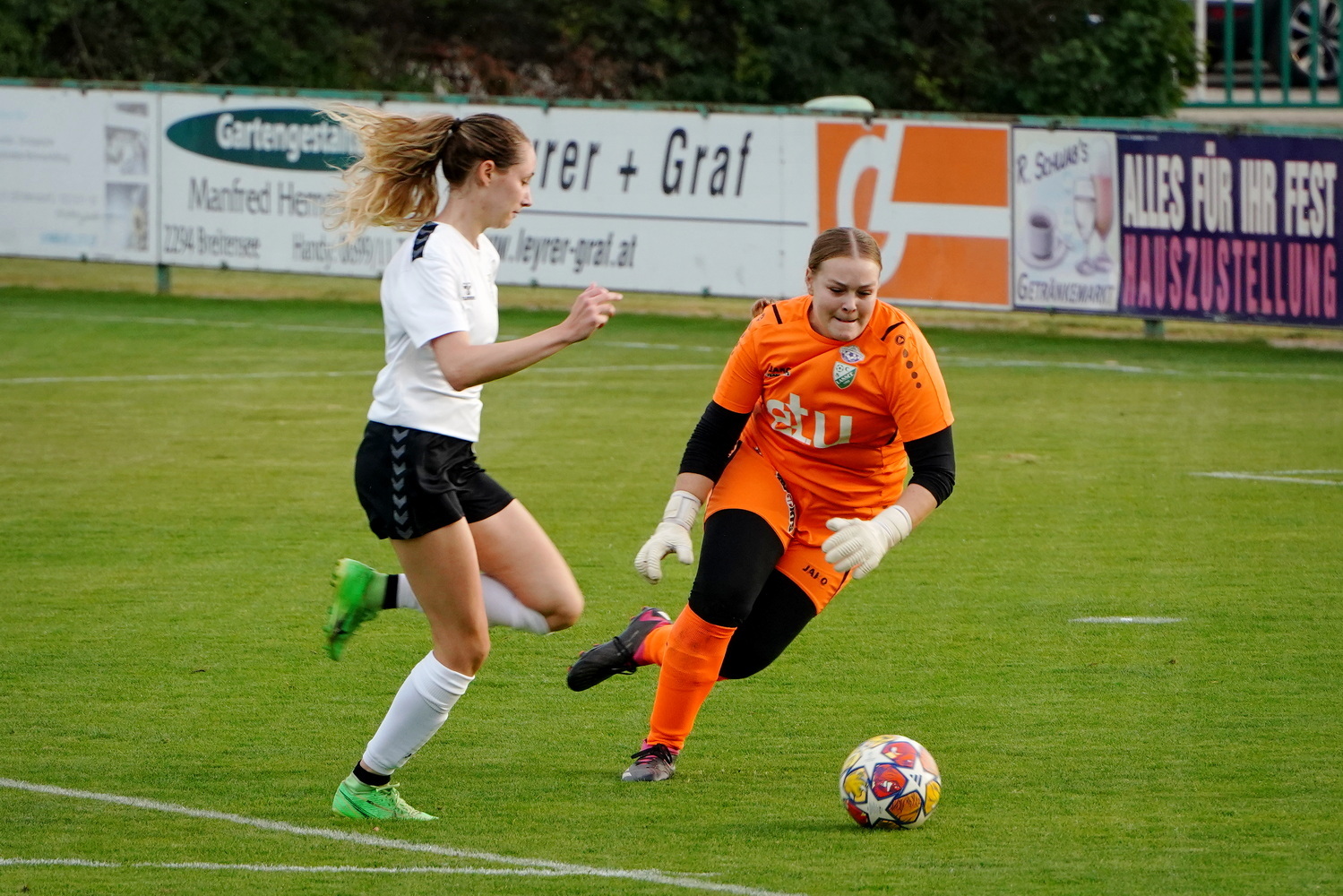 Frauenfusball-Lassee-46