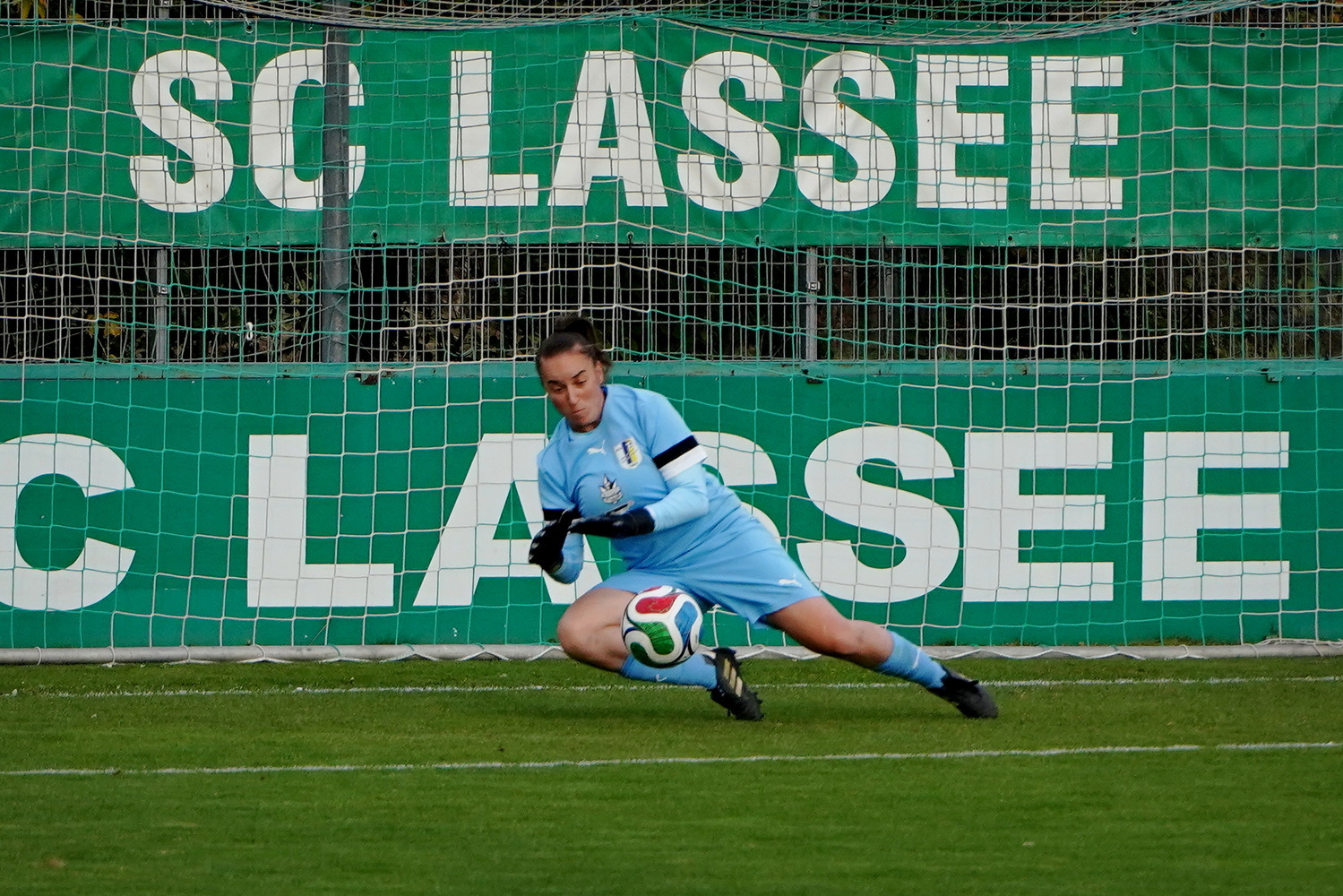Frauenfusball-Lassee-53