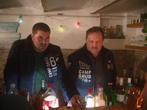 Schmidi’s Punsch im Hof