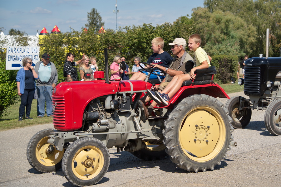 450-Jahre-Breitensee-Traktor-049