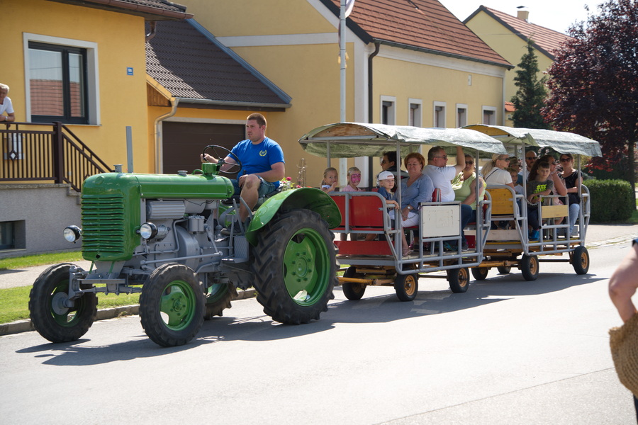 450-Jahre-Breitensee-Traktor-059