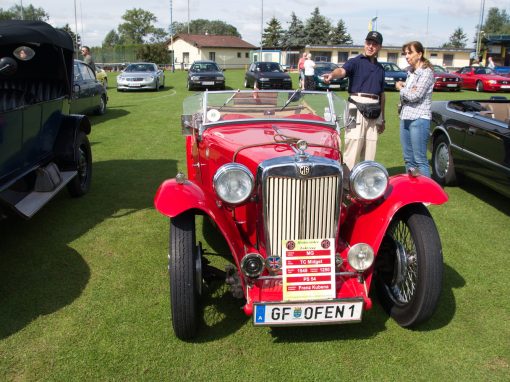 Frühshoppen / Oldtimer- und Sportwagentreffen