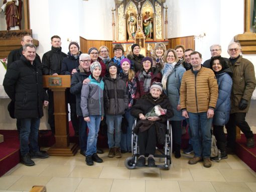 wir feiern den 99iger von Frau Walpurga Peckl mit einer hl Messe