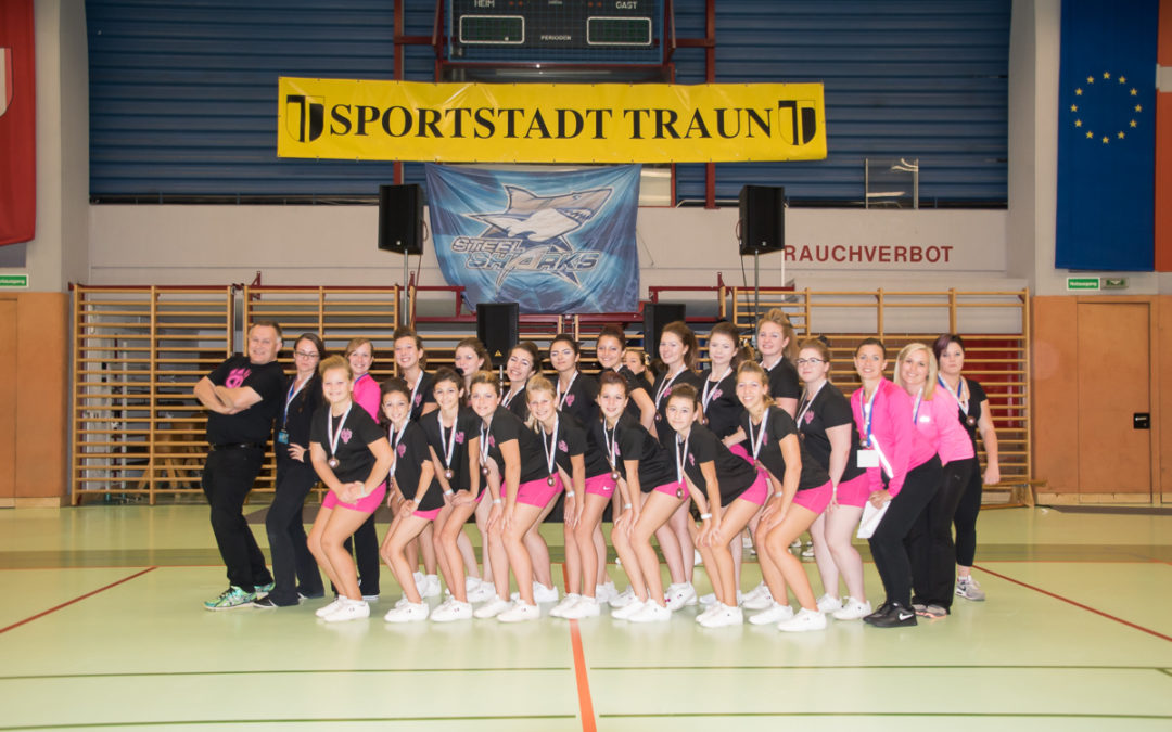 Cheerleader Regionalmeisterschaft im Sportzentrum HAKA-Arena in Traun